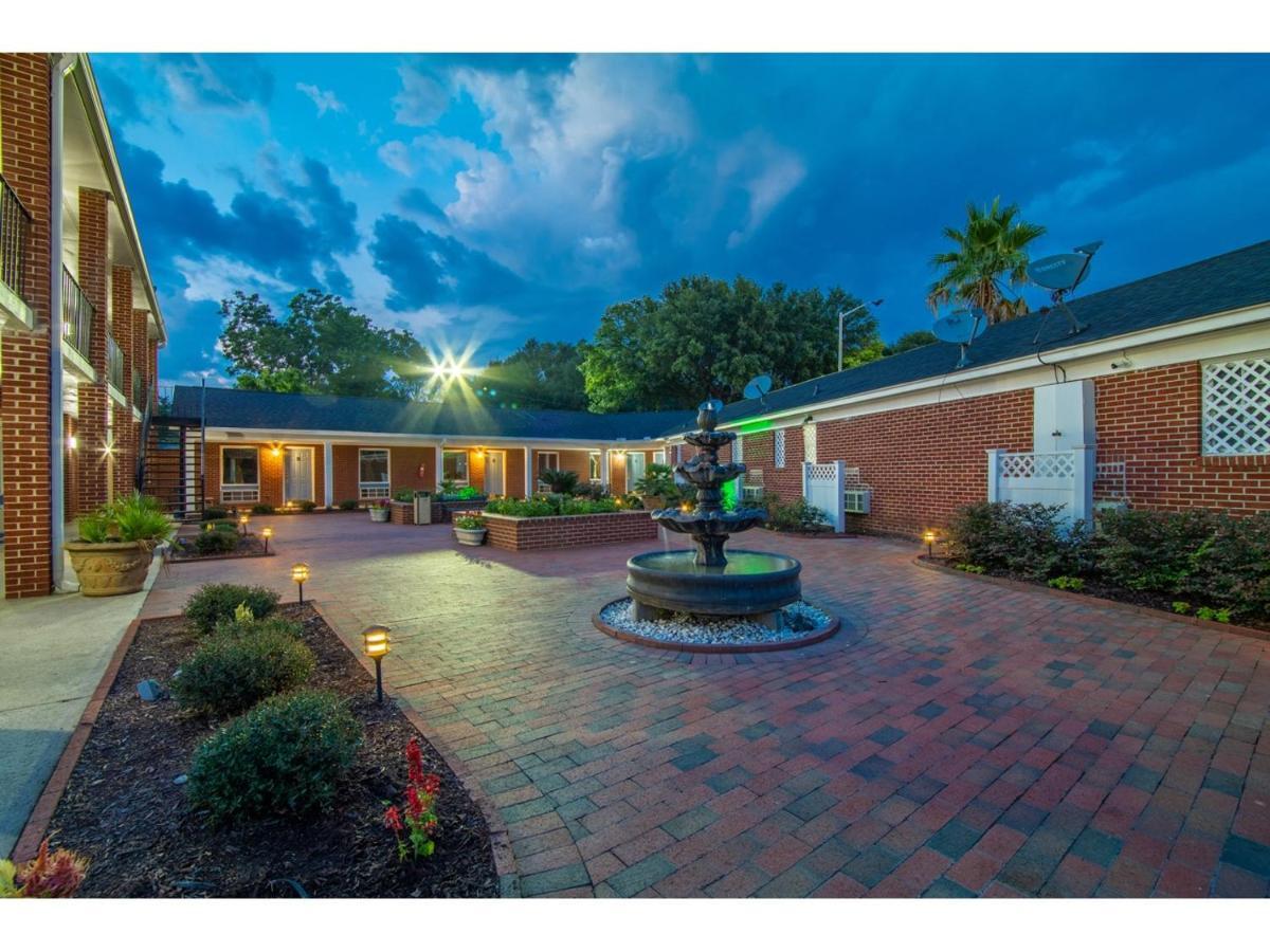 Winton Inn & Suites Barnwell Exterior foto
